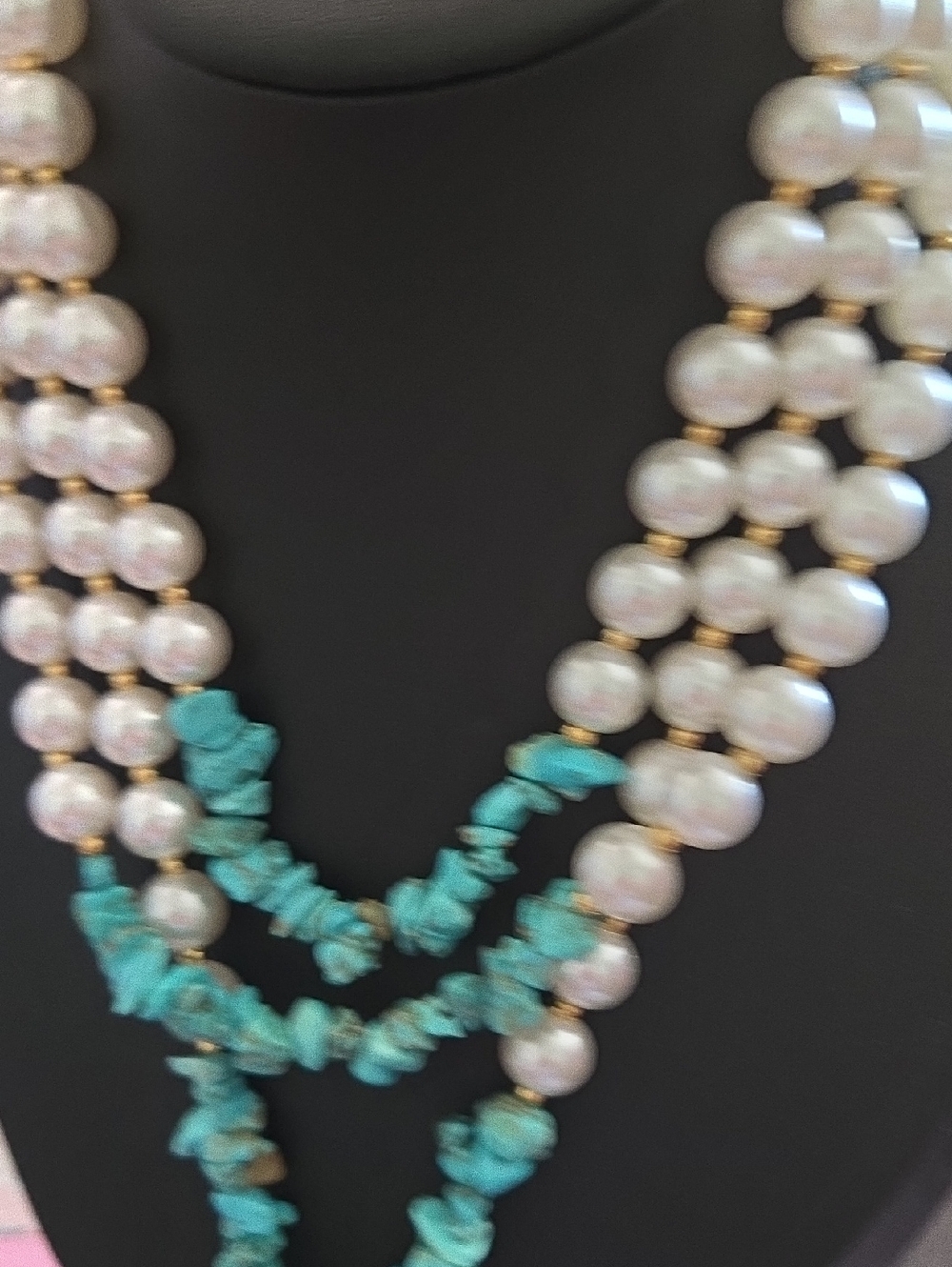 Elegant Pearl & Turquoise Layered Necklace with Gold Heart Pendant - Picture 4 of 16